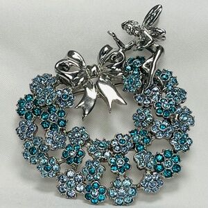 Kirk’s Folly Xmas Blue Wreath pin w/Fairy